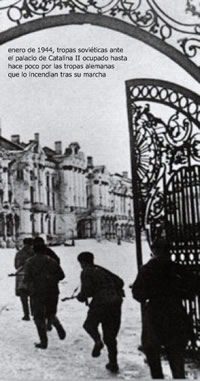 tropes soviètiques entrant al Palau de Catalina II